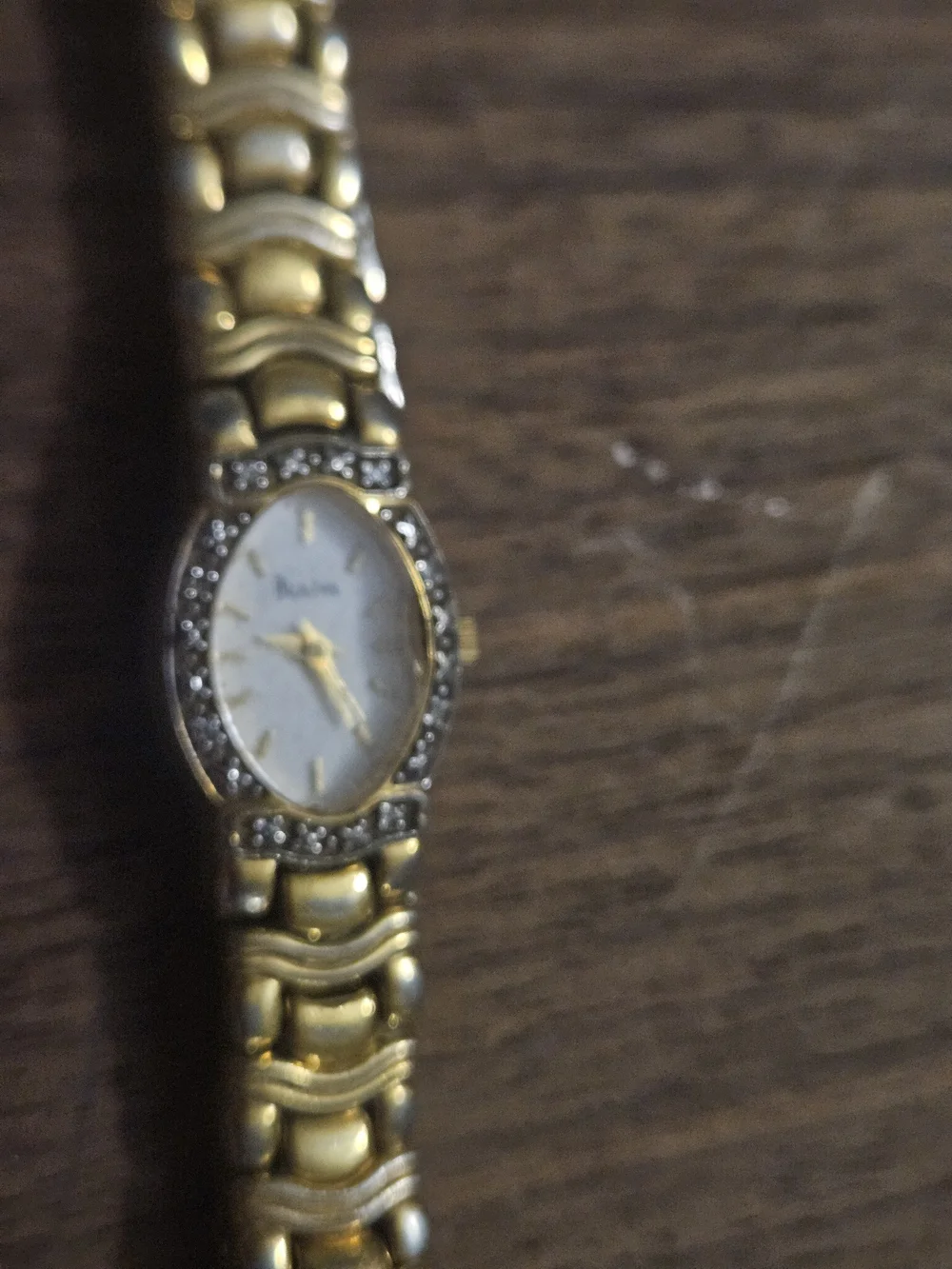 Bulova Vintage Gold Tone Quartz Bracelet Watch Silver X Accent Bezel Pearl Dial